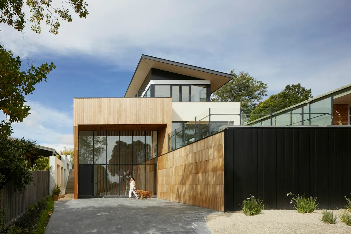 Modern 3-storey townhouse